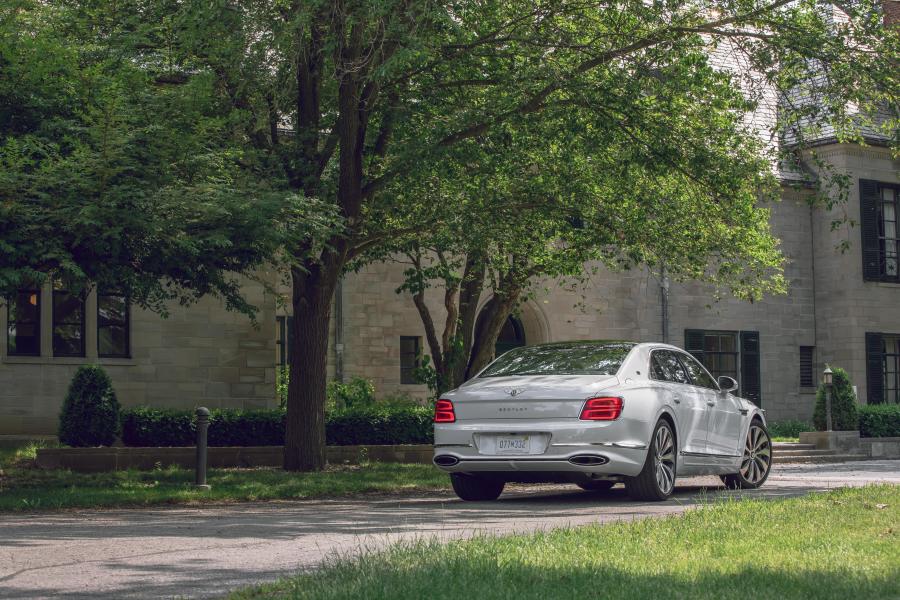  Bentley Flying Spur First Edition 2019 года  (NA) (фото 11 из 40)